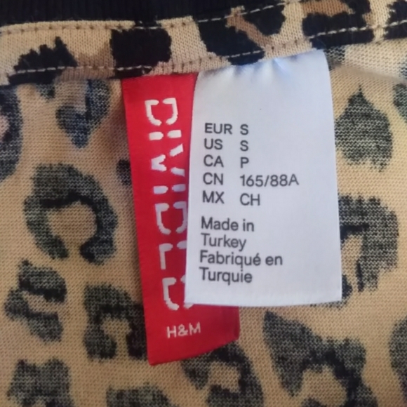 Divided by H&m leopard New York crop top - Picture 6 of 6